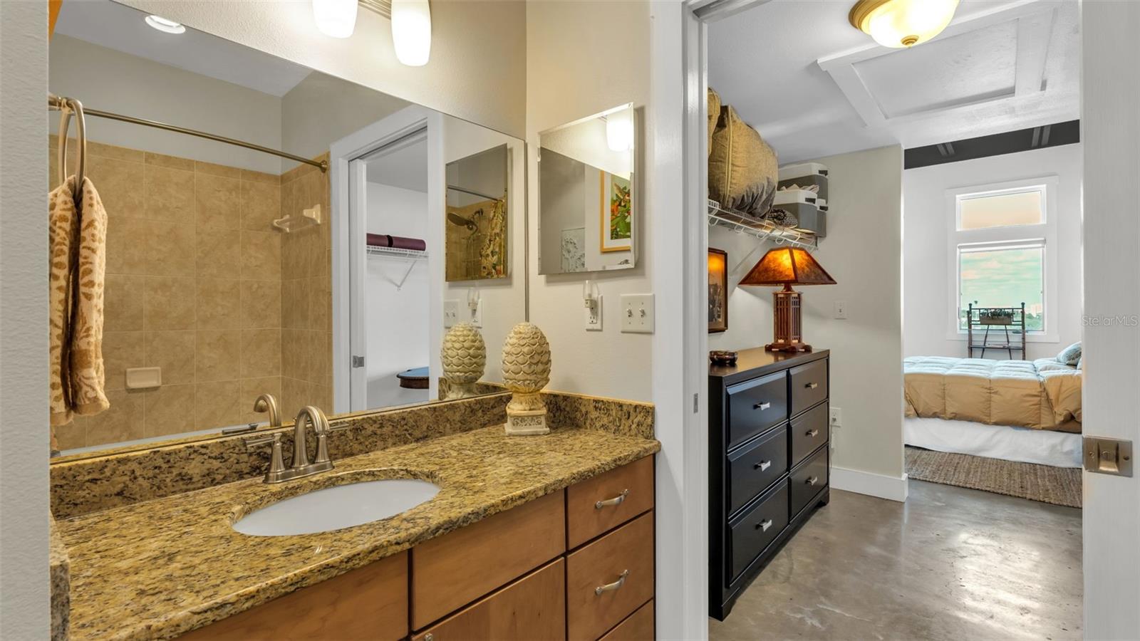 LOFTS ON PARK CONDO - Residential