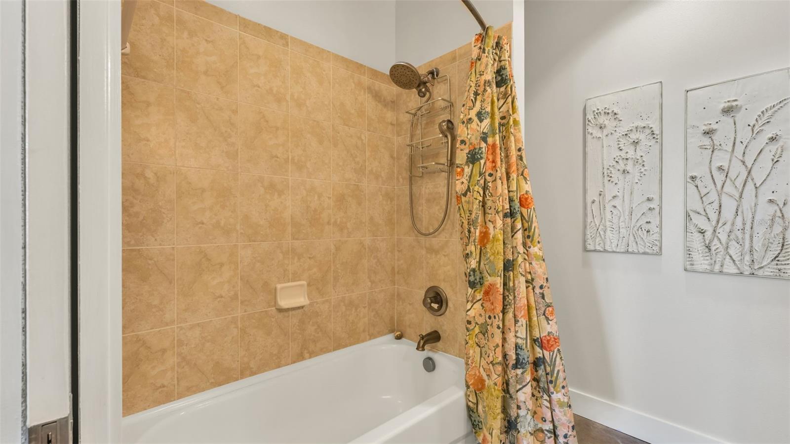 LOFTS ON PARK CONDO - Residential