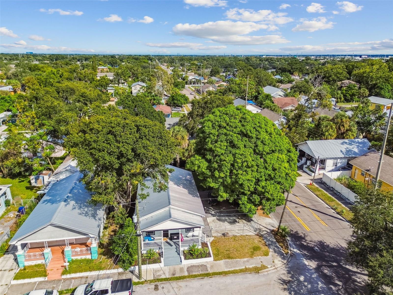 LA CARBAYERA - Residential Lease