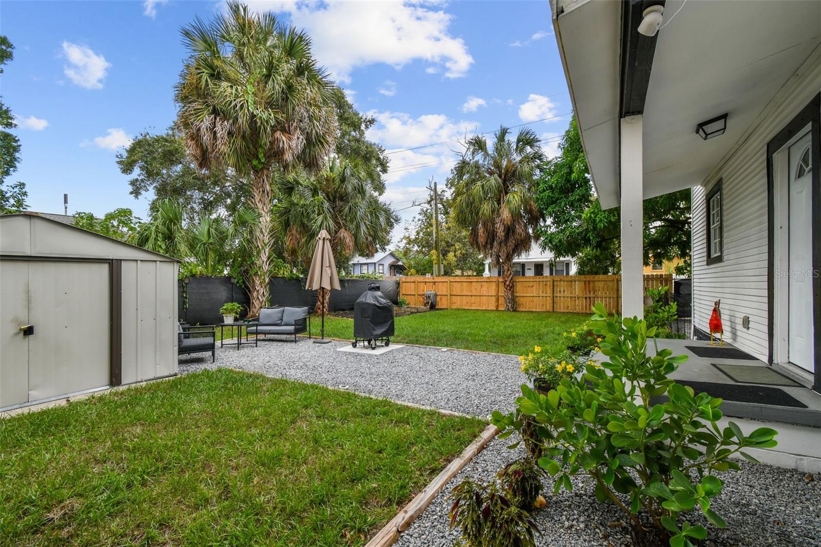 LA CARBAYERA - Residential Lease