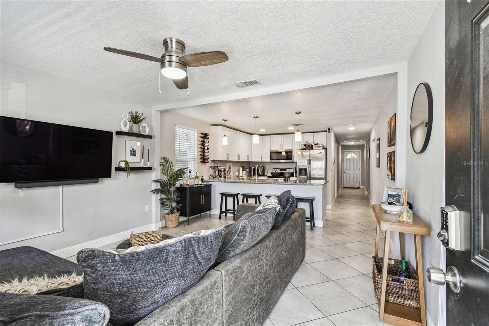 LA CARBAYERA - Residential Lease