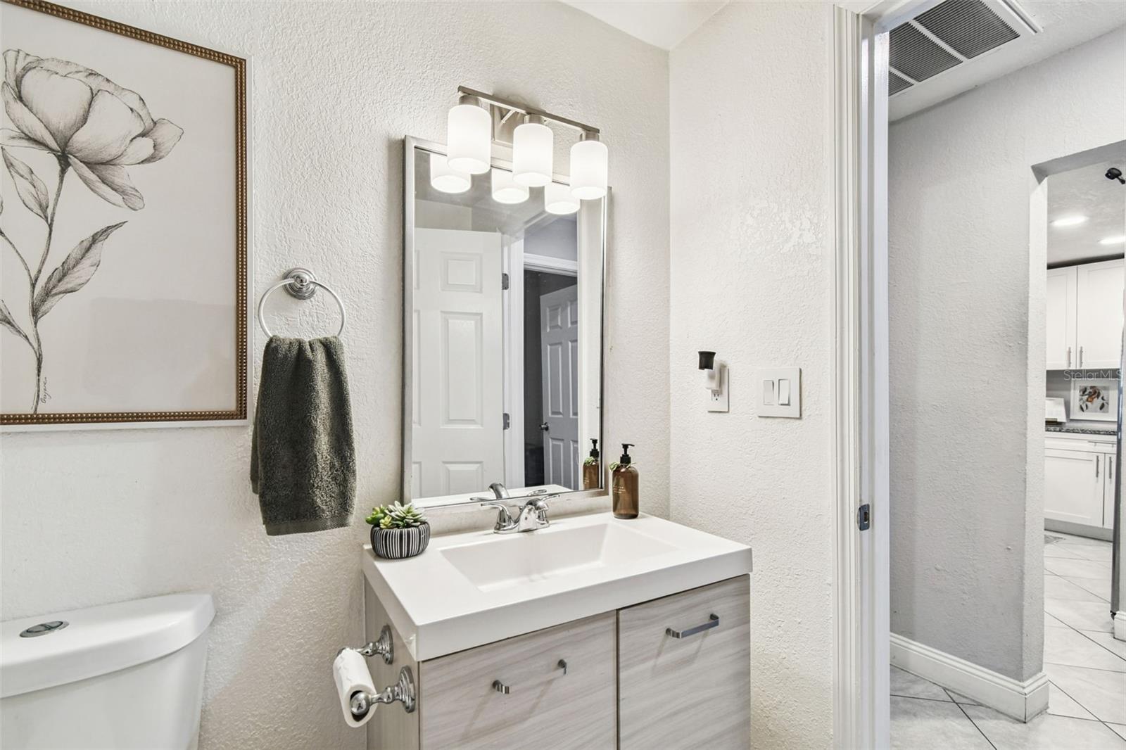 LA CARBAYERA - Residential Lease