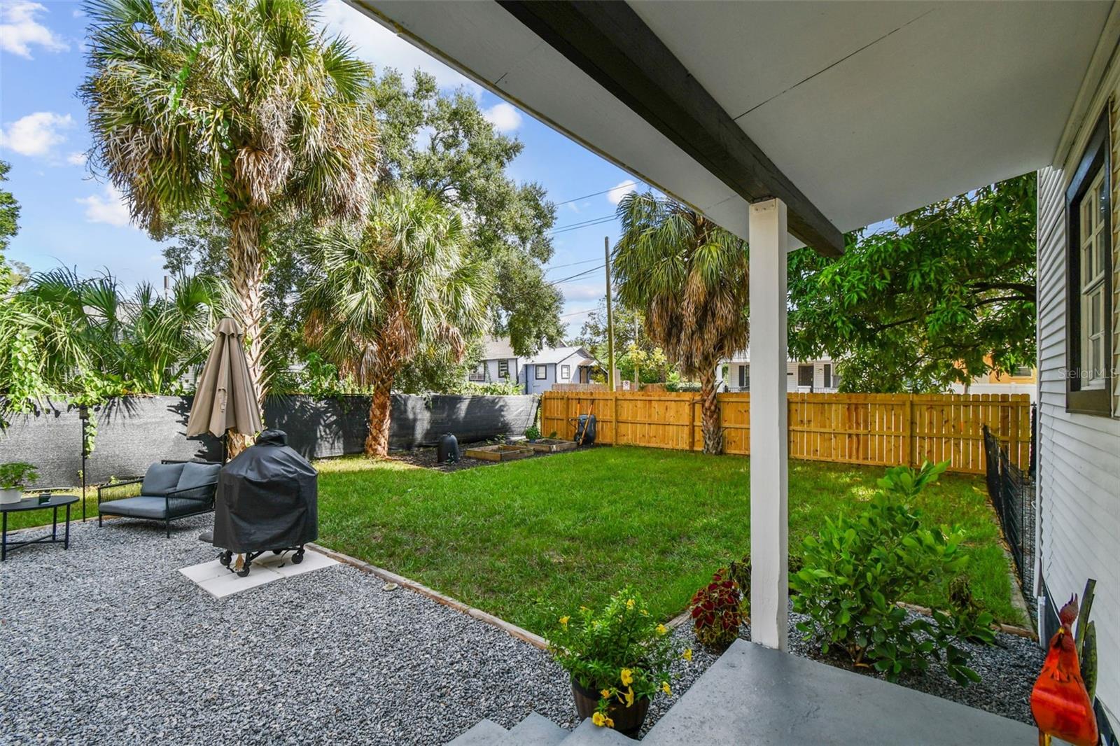 LA CARBAYERA - Residential Lease
