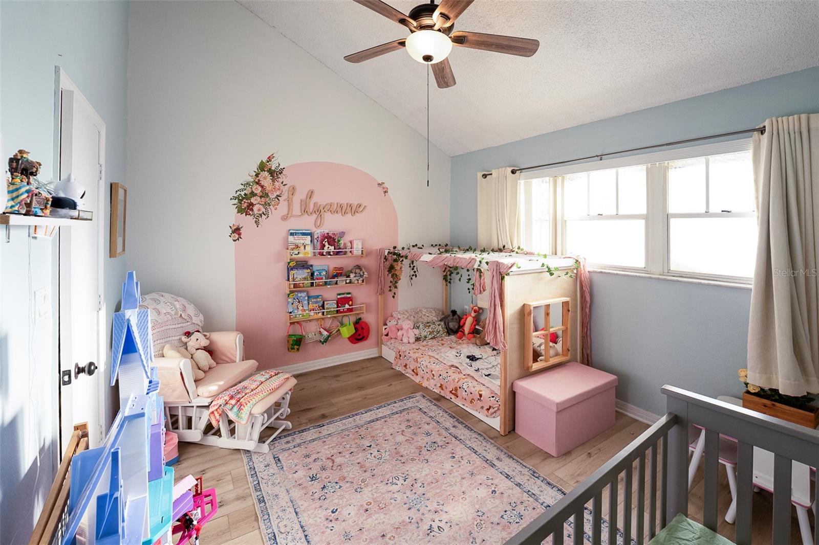 DOLLY BAY A VILLAGE ON LAKE TARPON - Residential