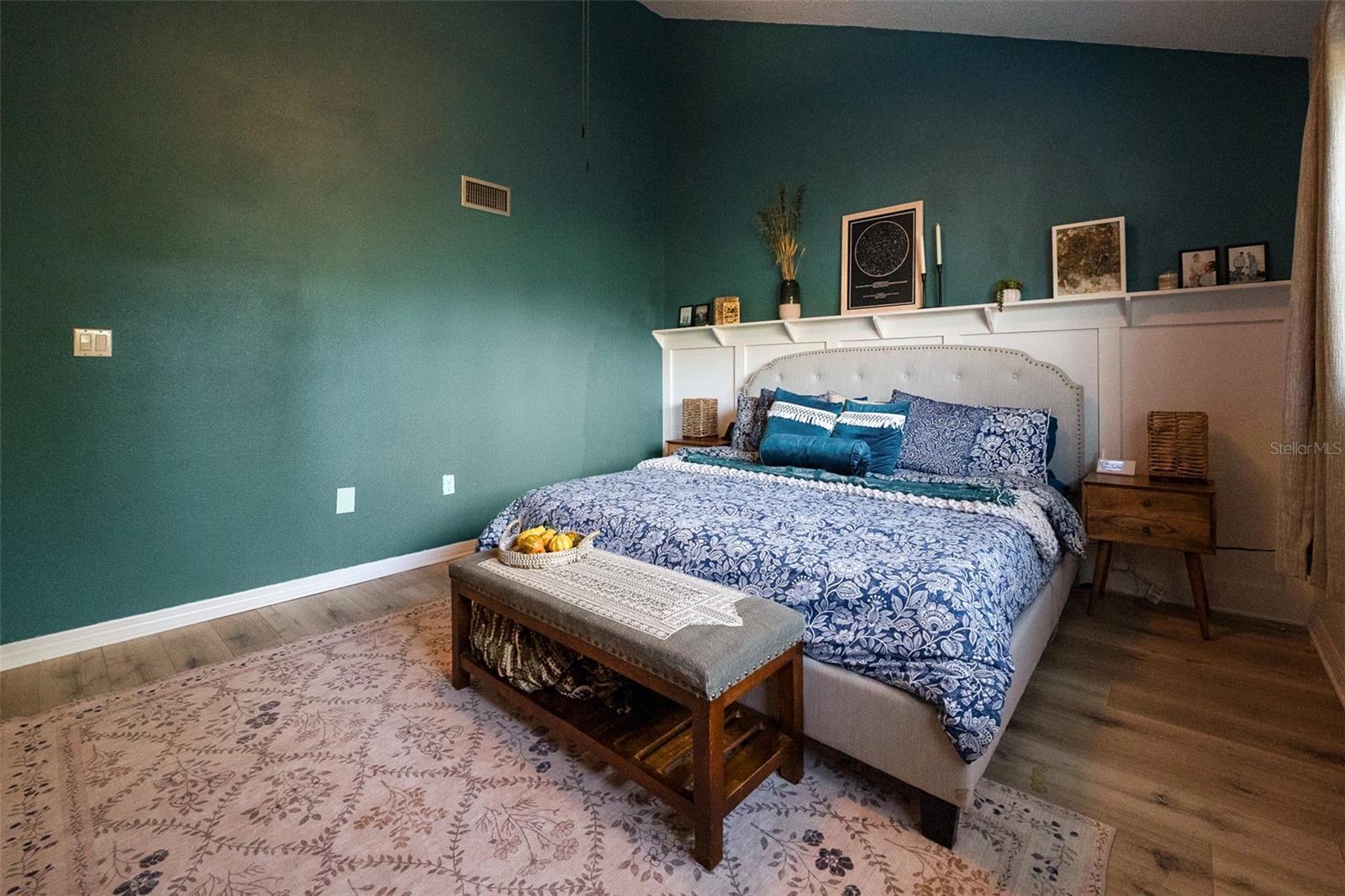 DOLLY BAY A VILLAGE ON LAKE TARPON - Residential