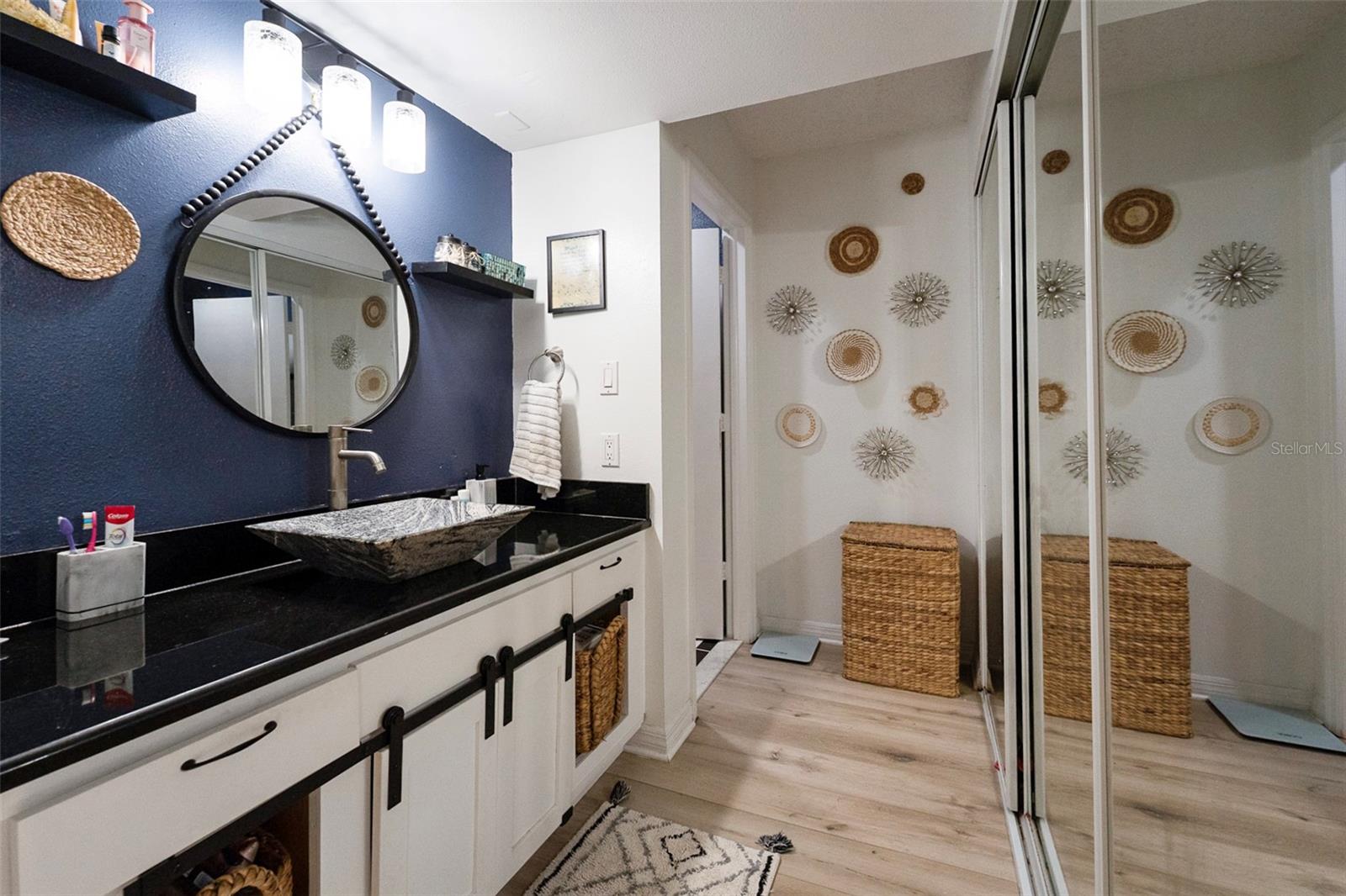 DOLLY BAY A VILLAGE ON LAKE TARPON - Residential