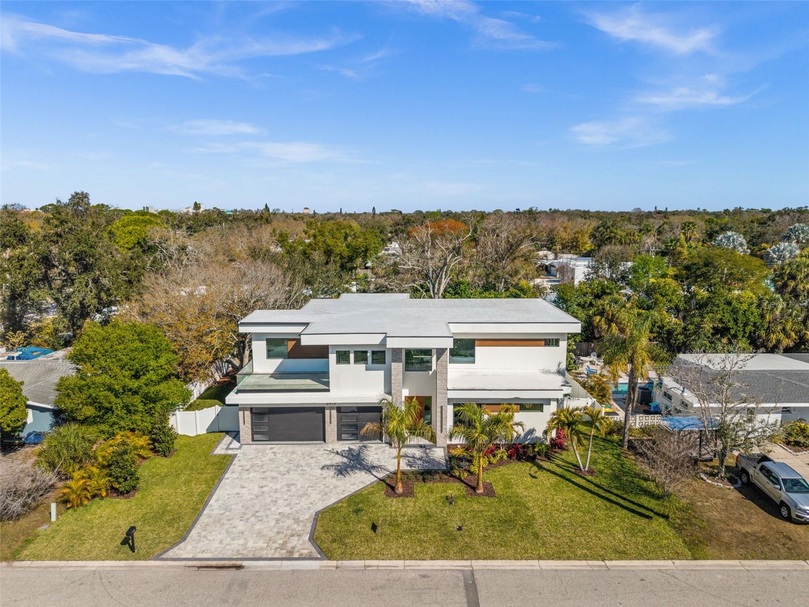 SOUTH GATE - Residential