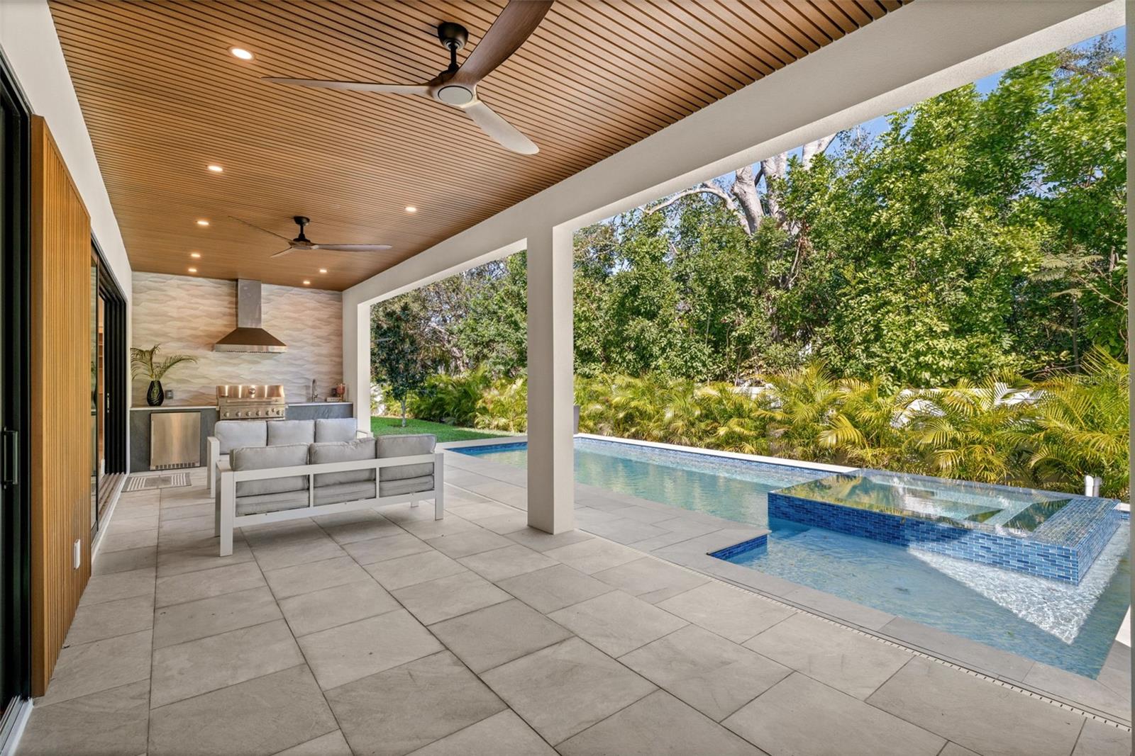 SOUTH GATE - Residential