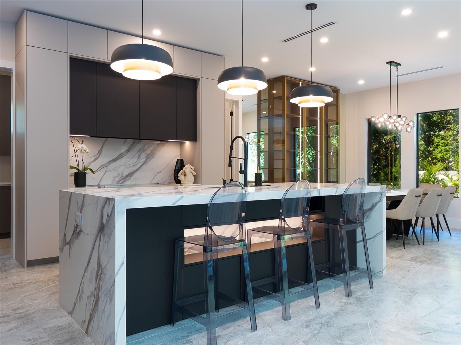 SOUTH GATE - Residential