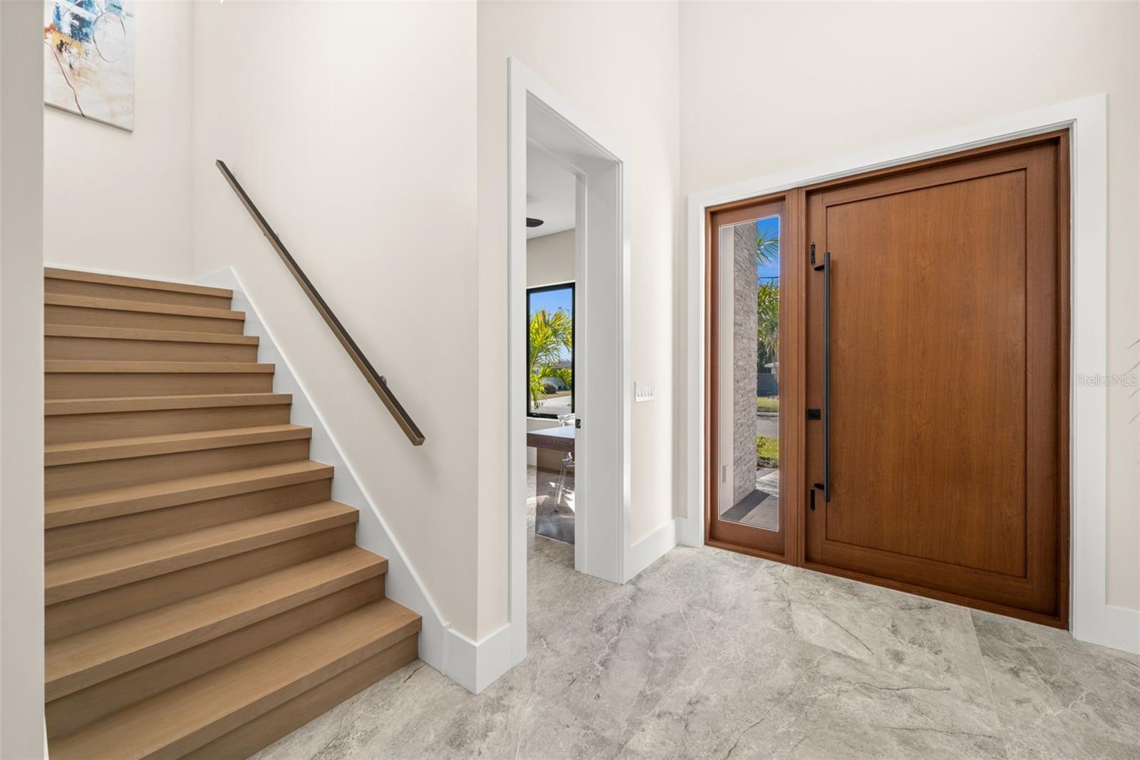 2413 CLEMATIS STREET