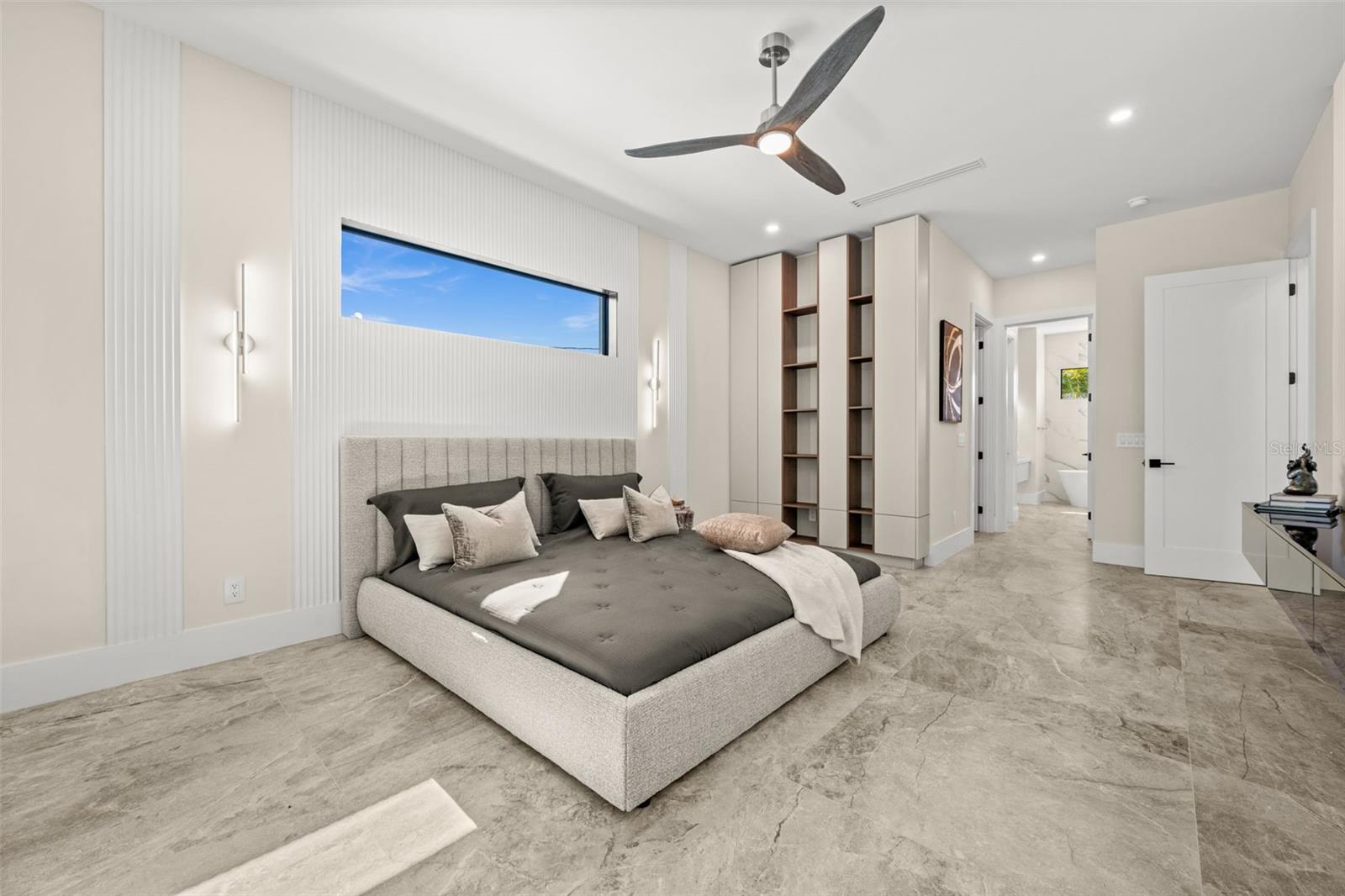 SOUTH GATE - Residential