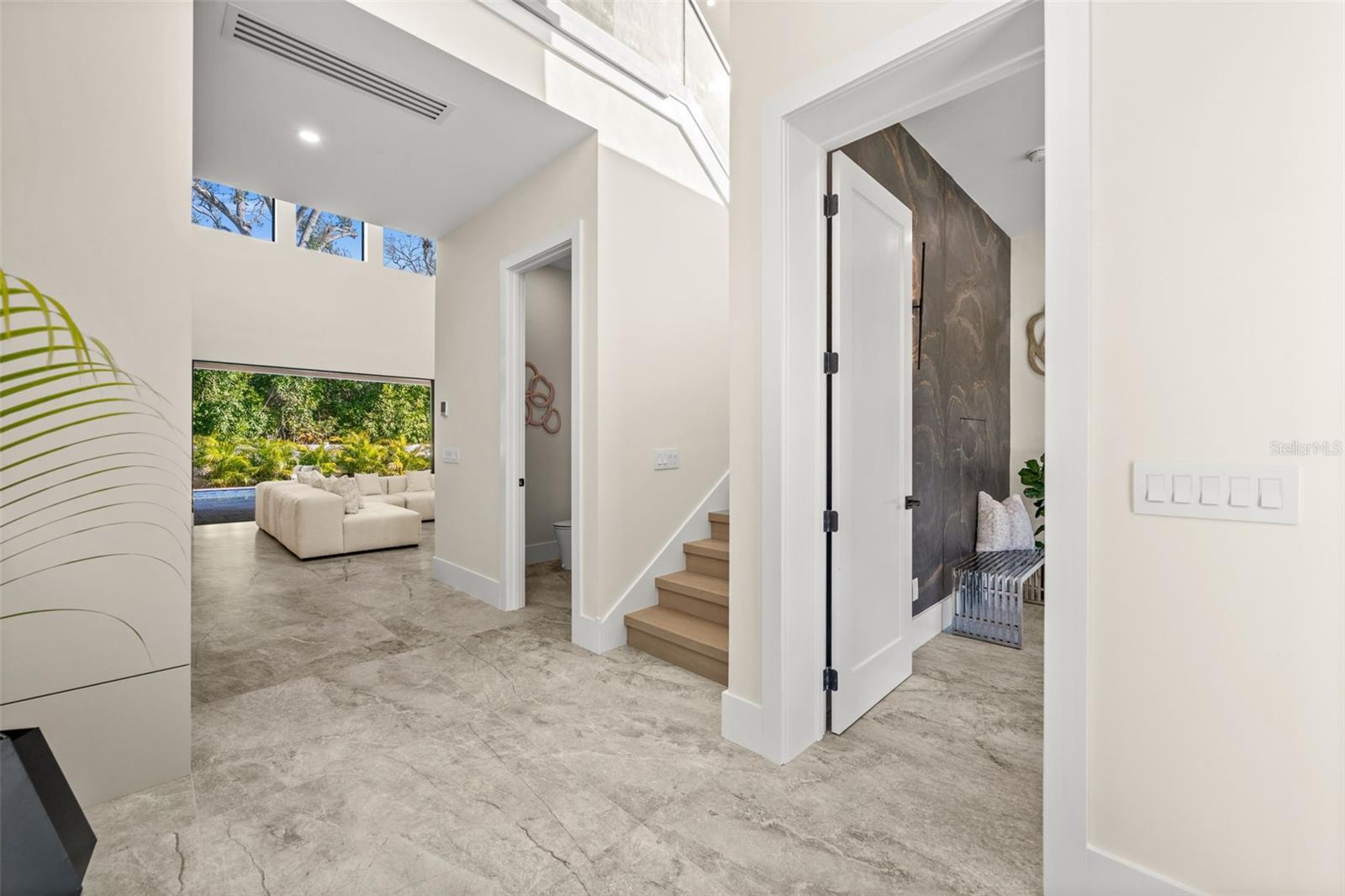 2413 CLEMATIS STREET