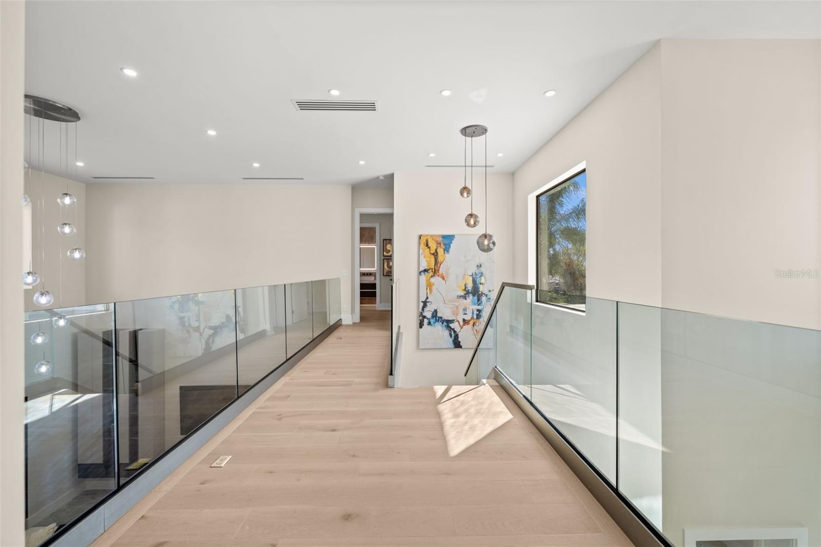 SOUTH GATE - Residential