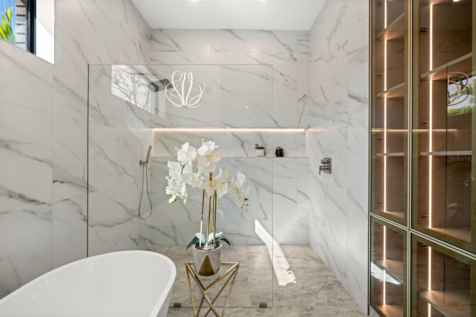 SOUTH GATE - Residential