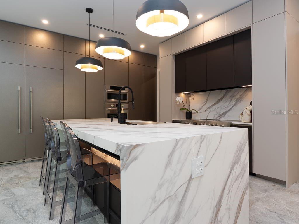 SOUTH GATE - Residential