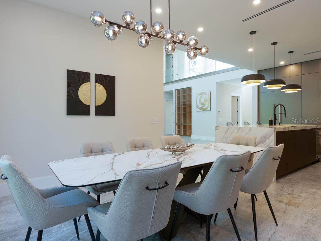 SOUTH GATE - Residential