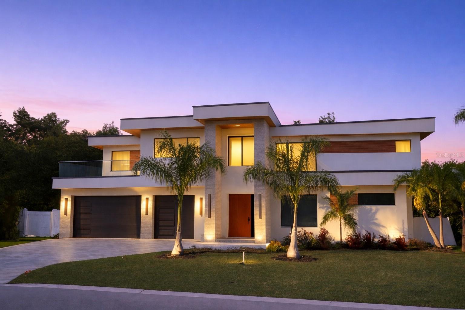 2413 CLEMATIS STREET