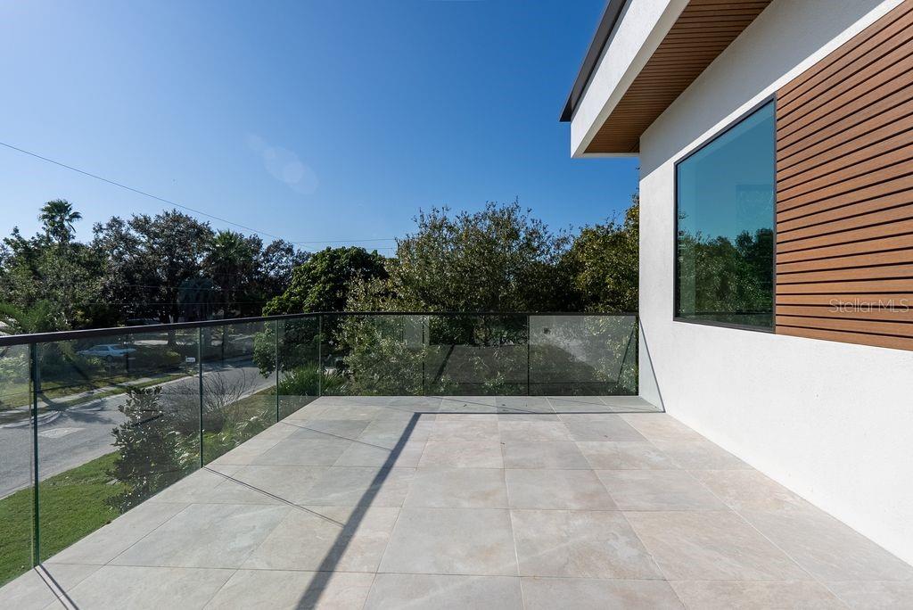 SOUTH GATE - Residential