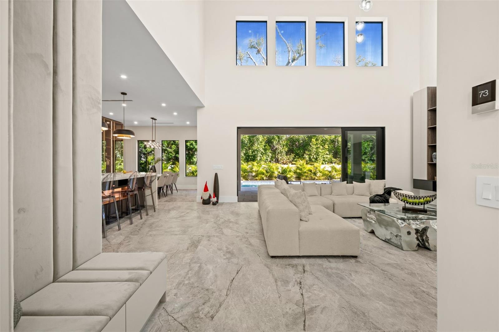 SOUTH GATE - Residential