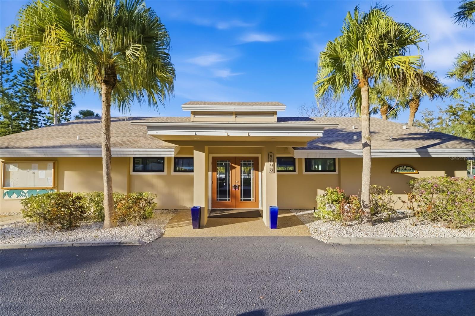 VILLAGE GARDENS PH 1 - Residential