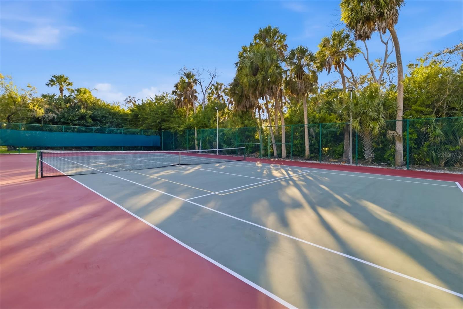 VILLAGE GARDENS PH 1 - Residential