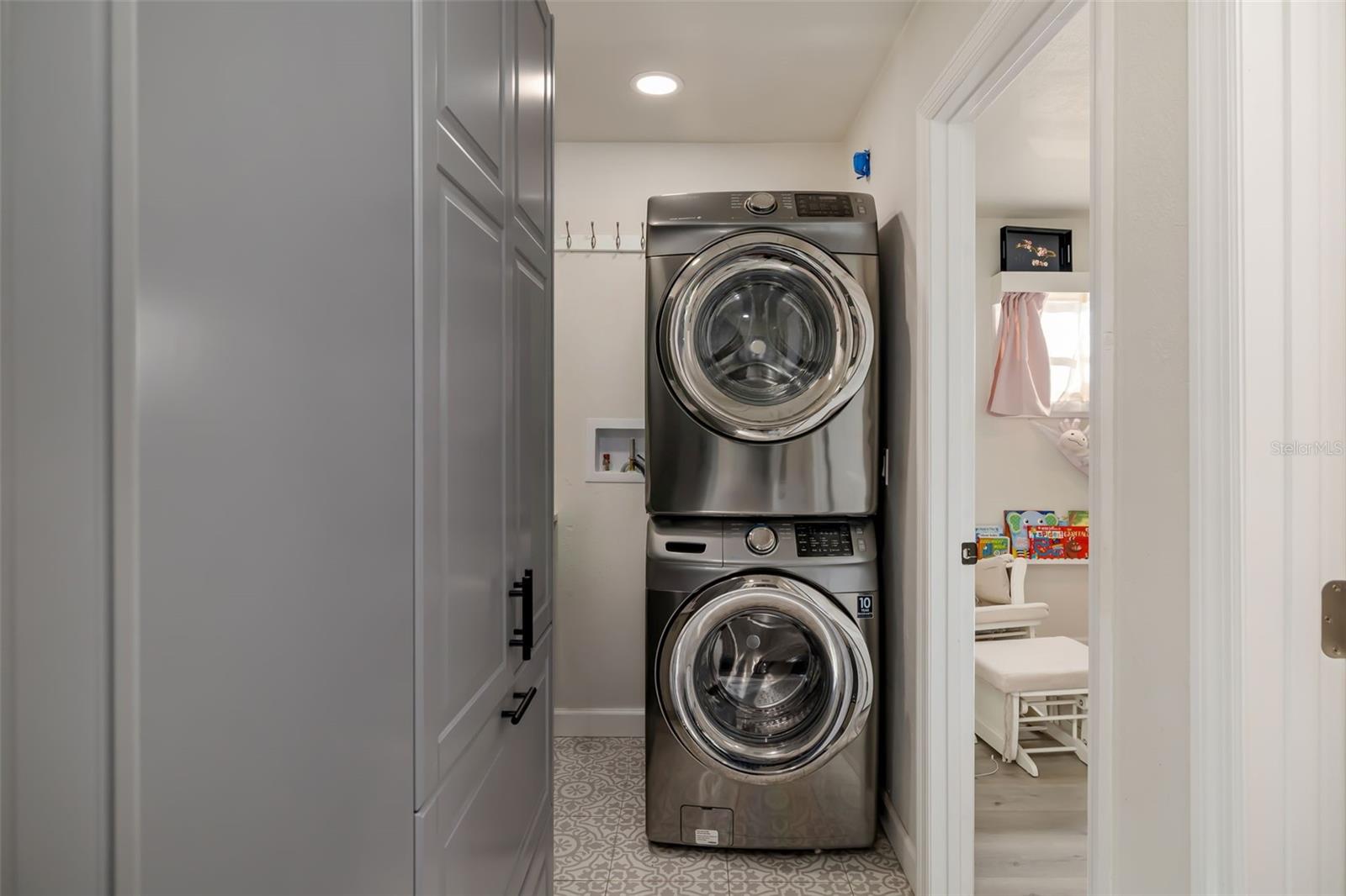 VILLAGE GARDENS PH 1 - Residential