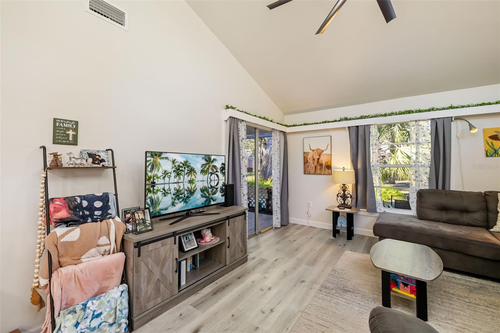 VILLAGE GARDENS PH 1 - Residential