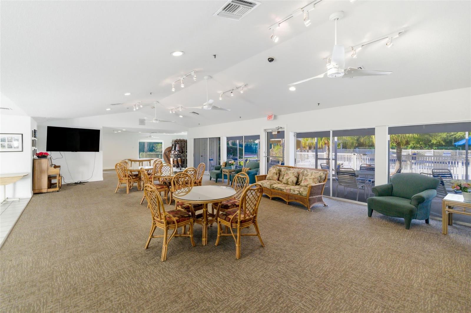 VILLAGE GARDENS PH 1 - Residential