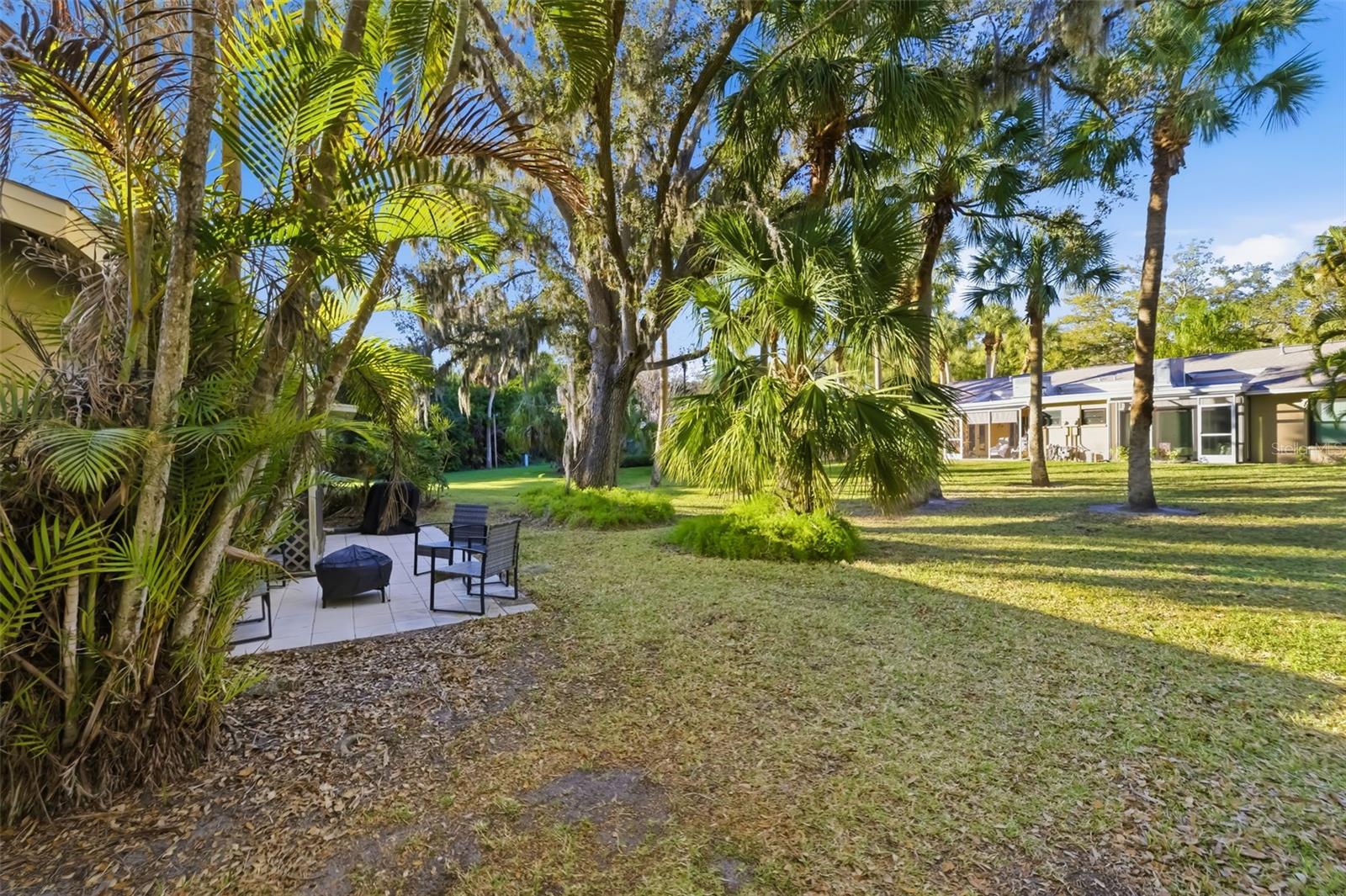 VILLAGE GARDENS PH 1 - Residential