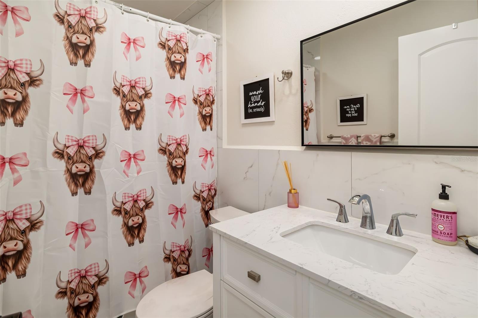 VILLAGE GARDENS PH 1 - Residential