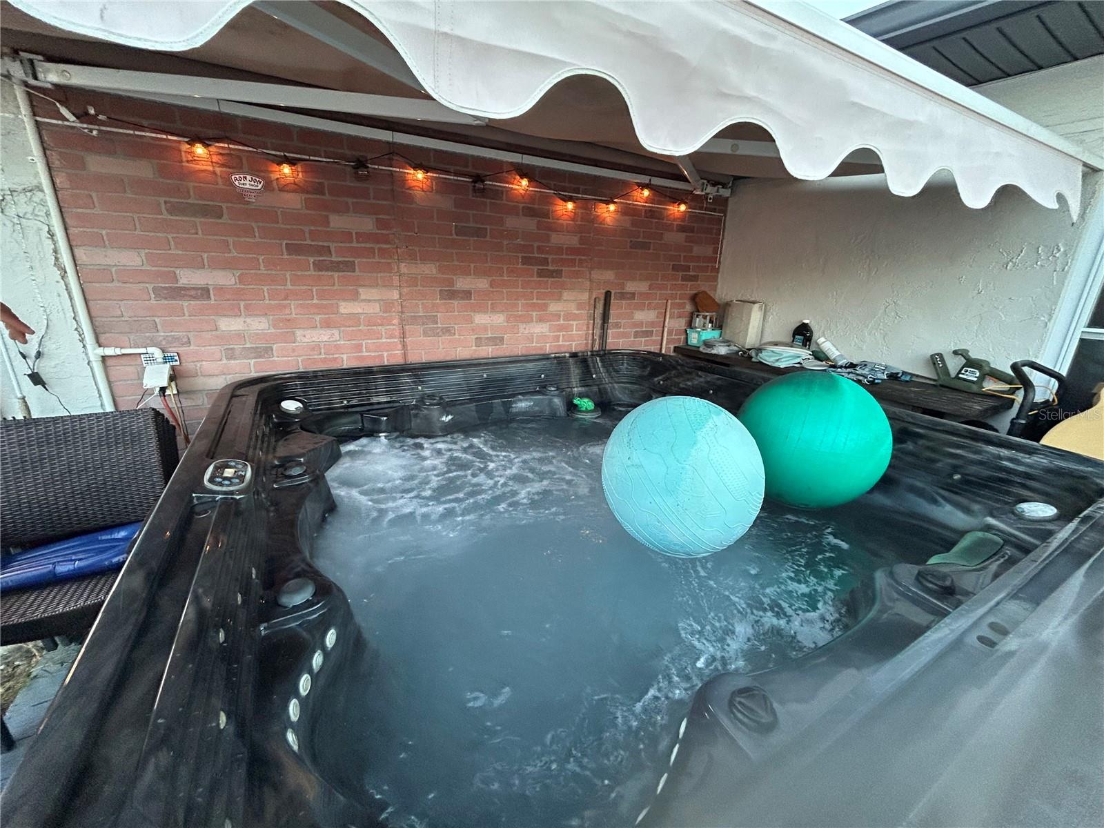 JASMINE LAKES - Residential Lease