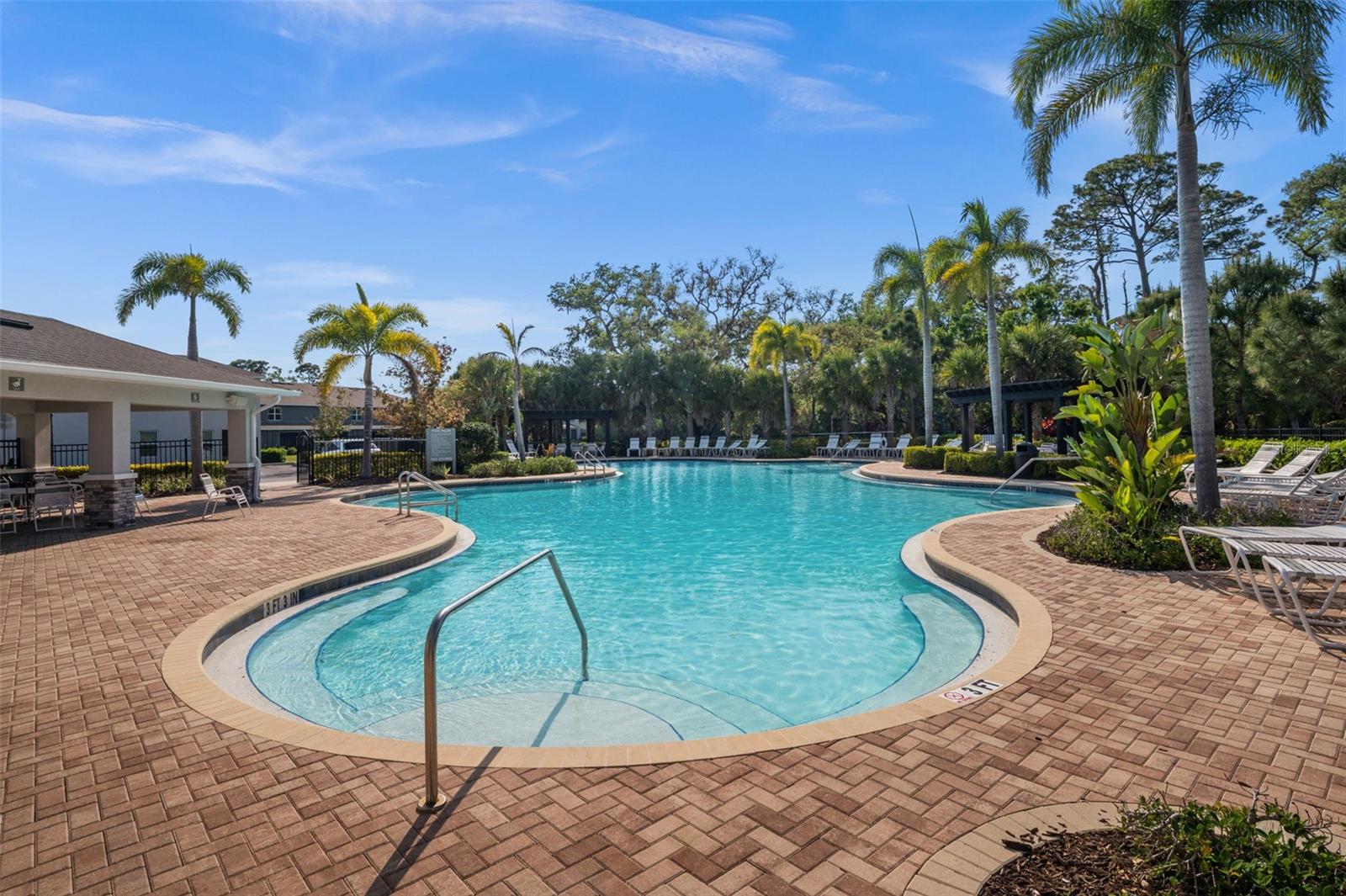 BAY LANDING - Residential