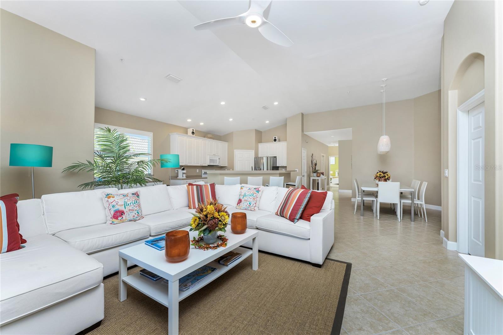 TOPAZ COVE CONDO - Residential