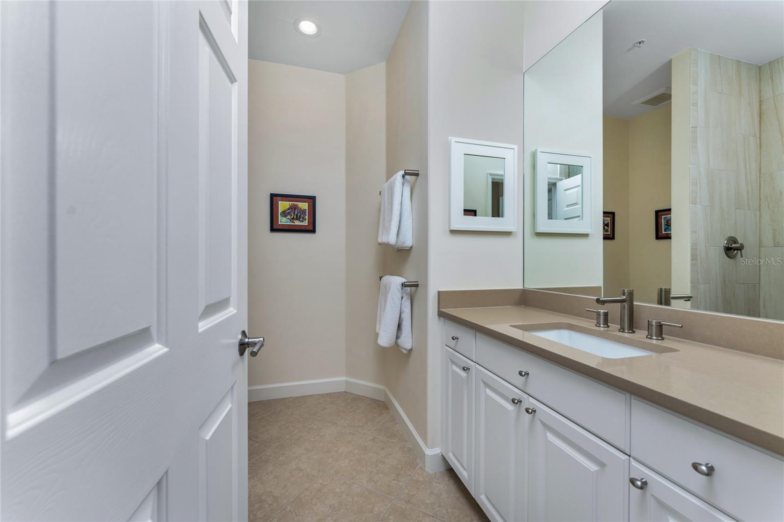 TOPAZ COVE CONDO - Residential