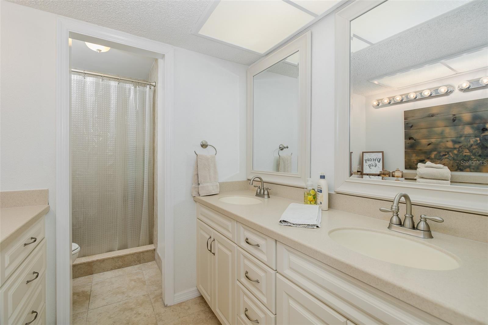 EAST LAKE WOODLANDS CLUSTER HOMES - Residential
