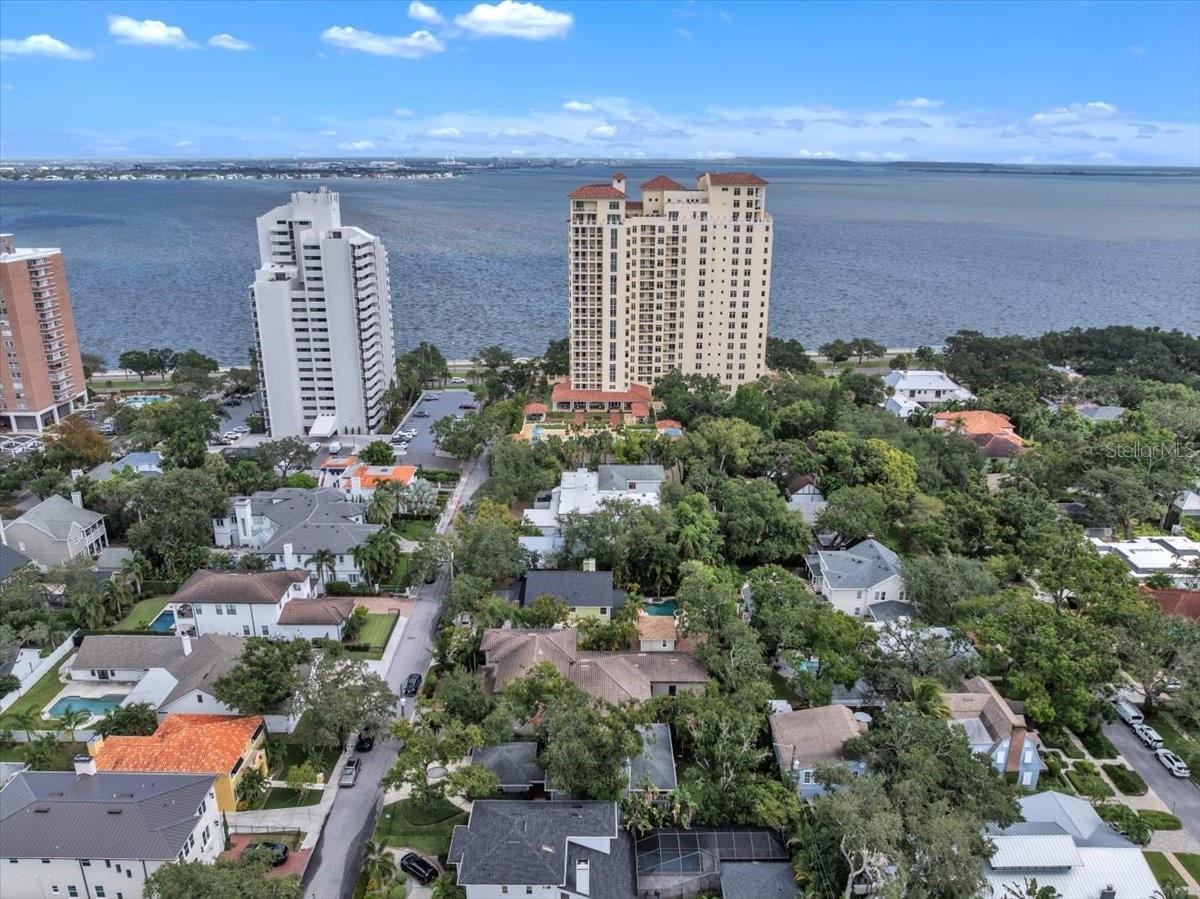 BAY BLUFF - Residential