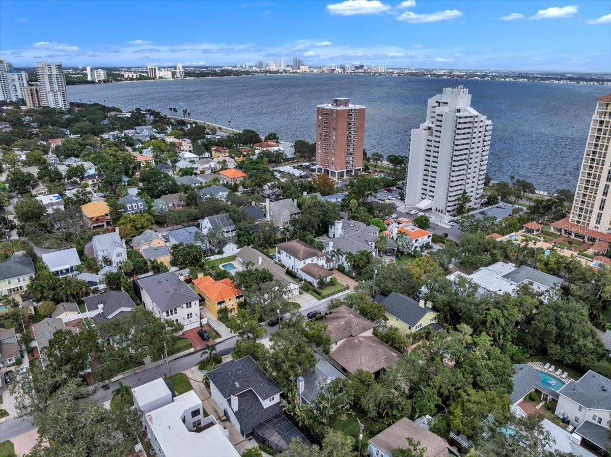 BAY BLUFF - Residential