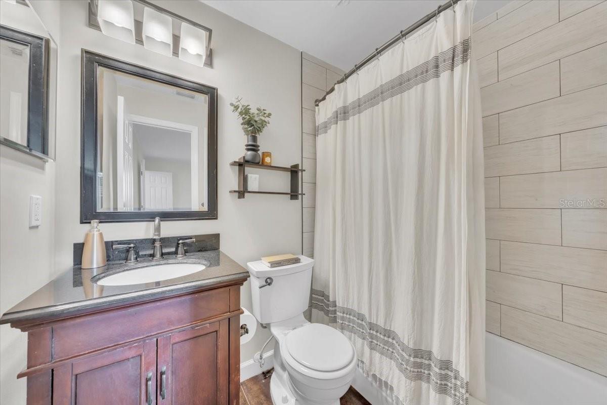 BAY BLUFF - Residential