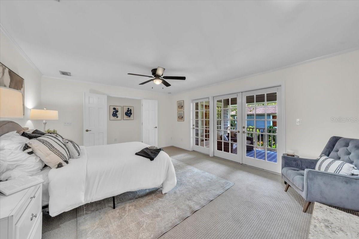 BAY BLUFF - Residential
