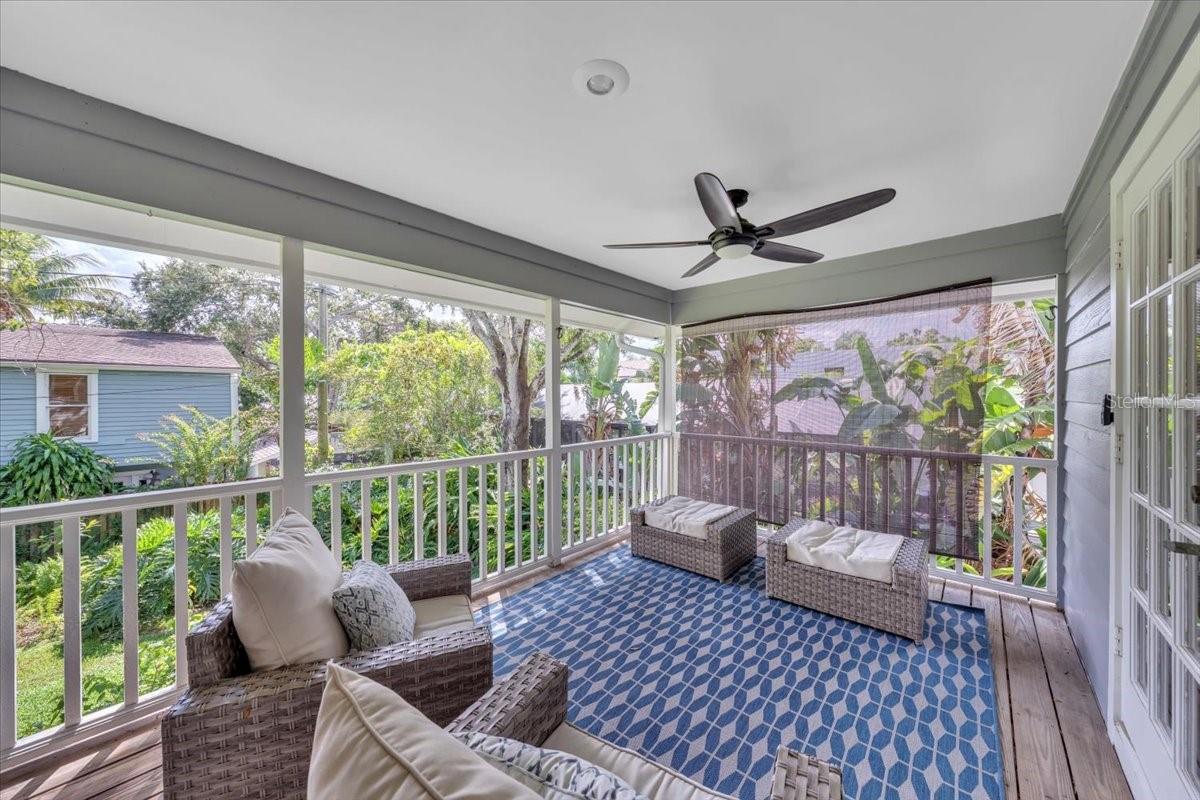 BAY BLUFF - Residential