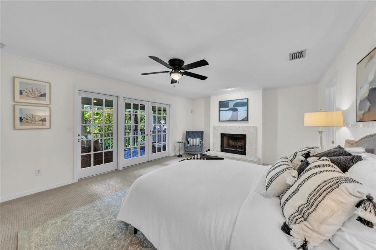 BAY BLUFF - Residential