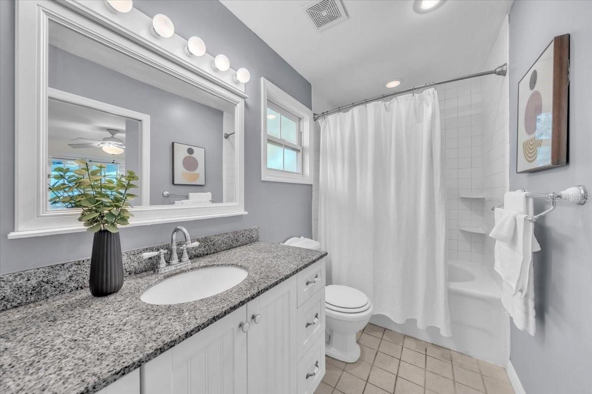 BAY BLUFF - Residential
