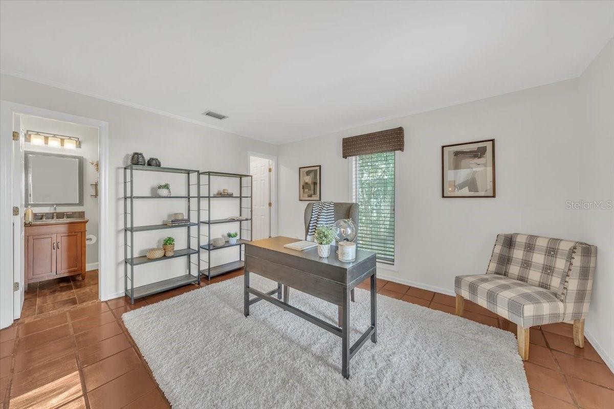 BAY BLUFF - Residential