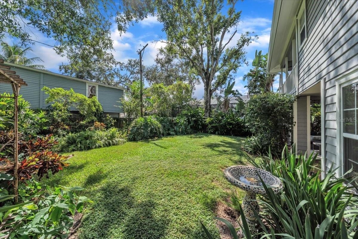 BAY BLUFF - Residential