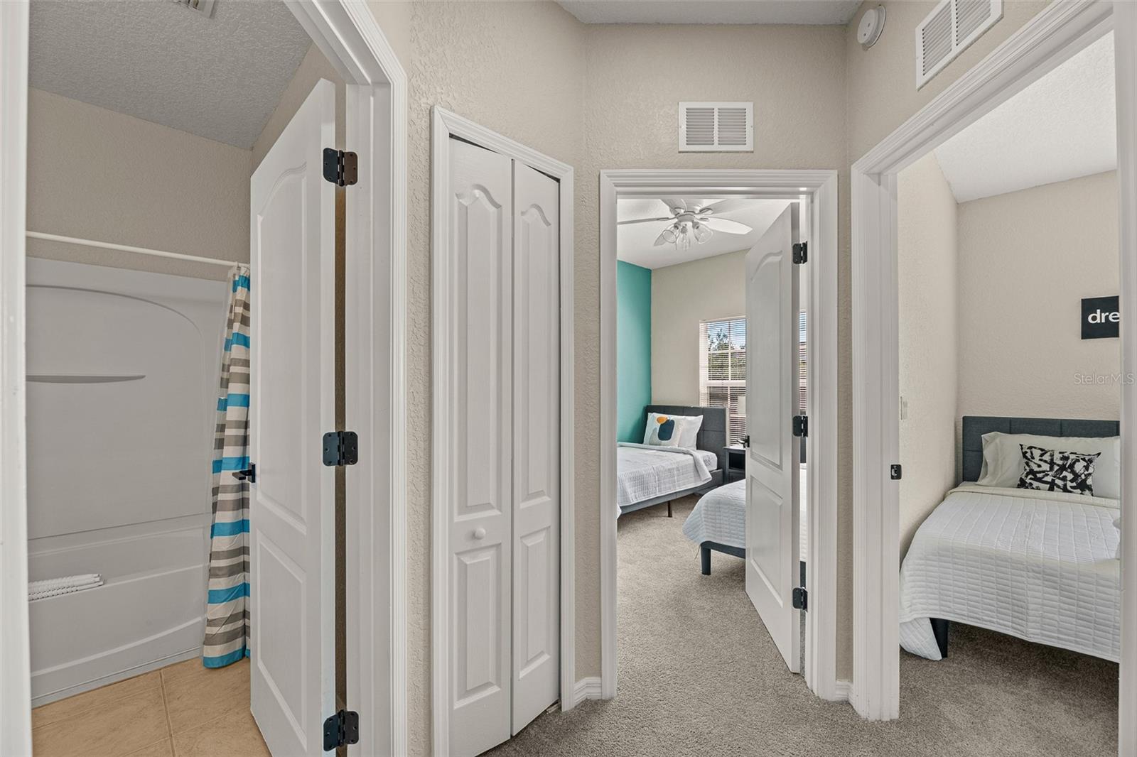 CORAL CAY RESORT - Residential Lease