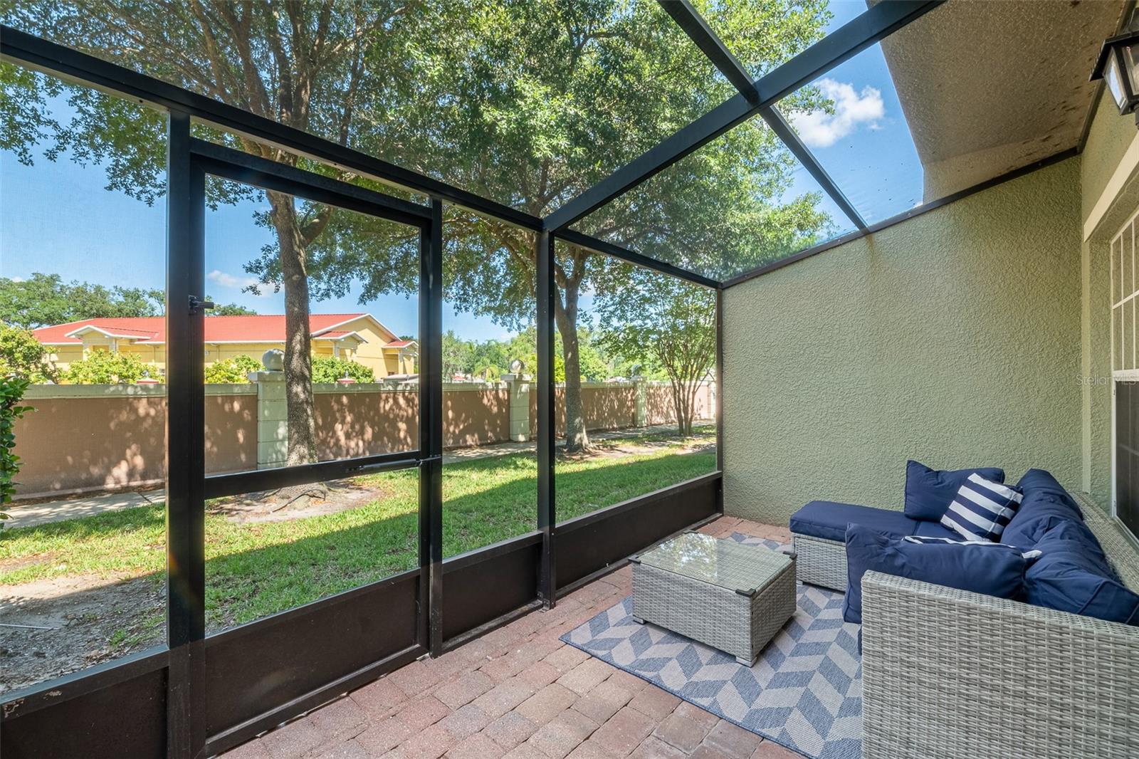 CORAL CAY RESORT - Residential Lease