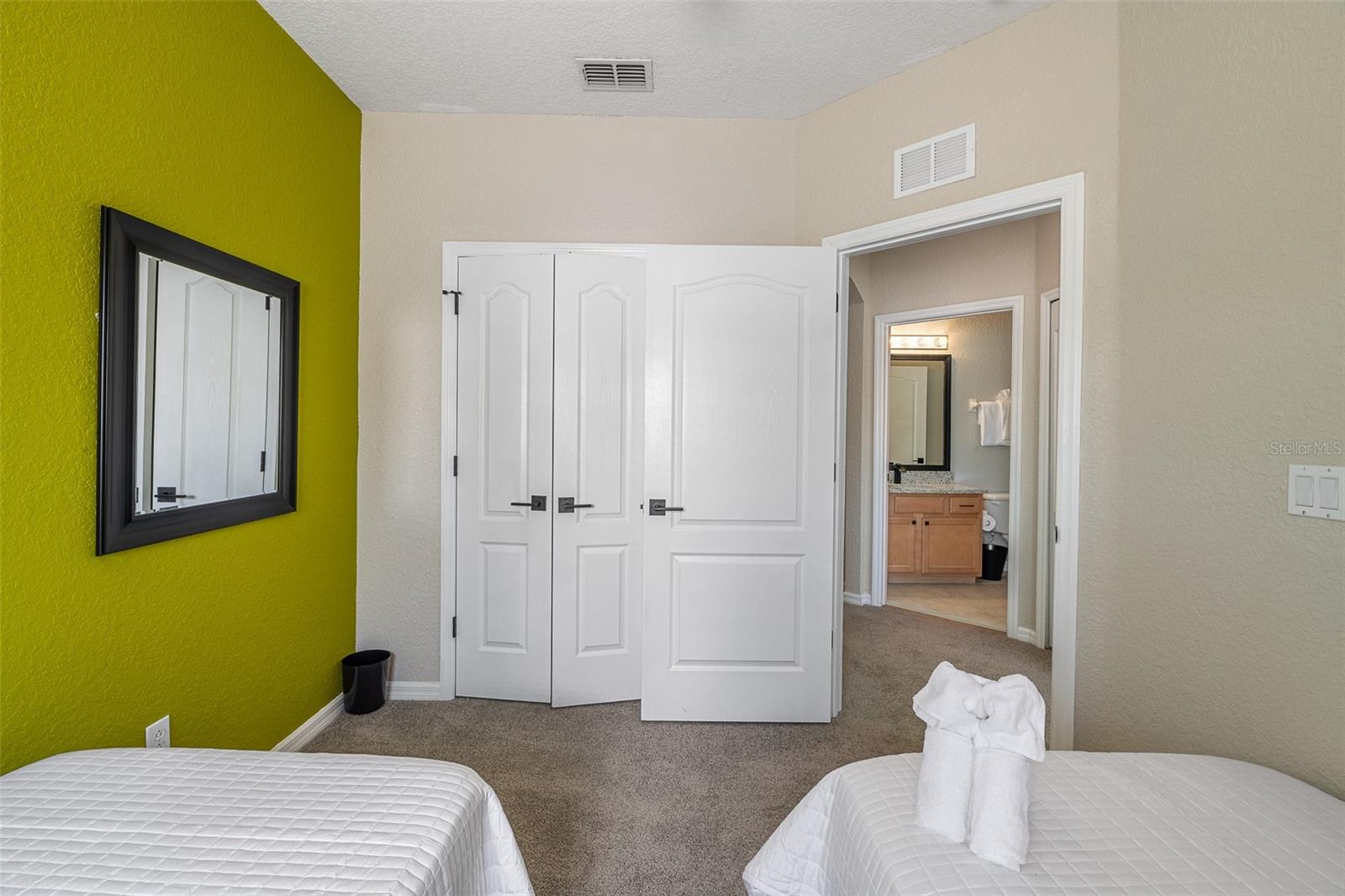 CORAL CAY RESORT - Residential Lease