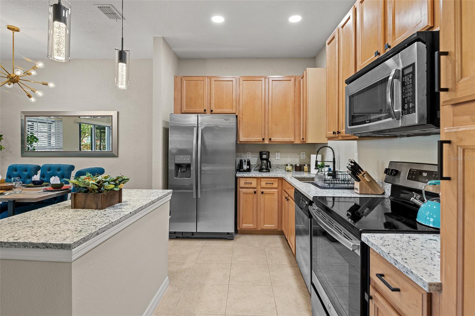 CORAL CAY RESORT - Residential Lease