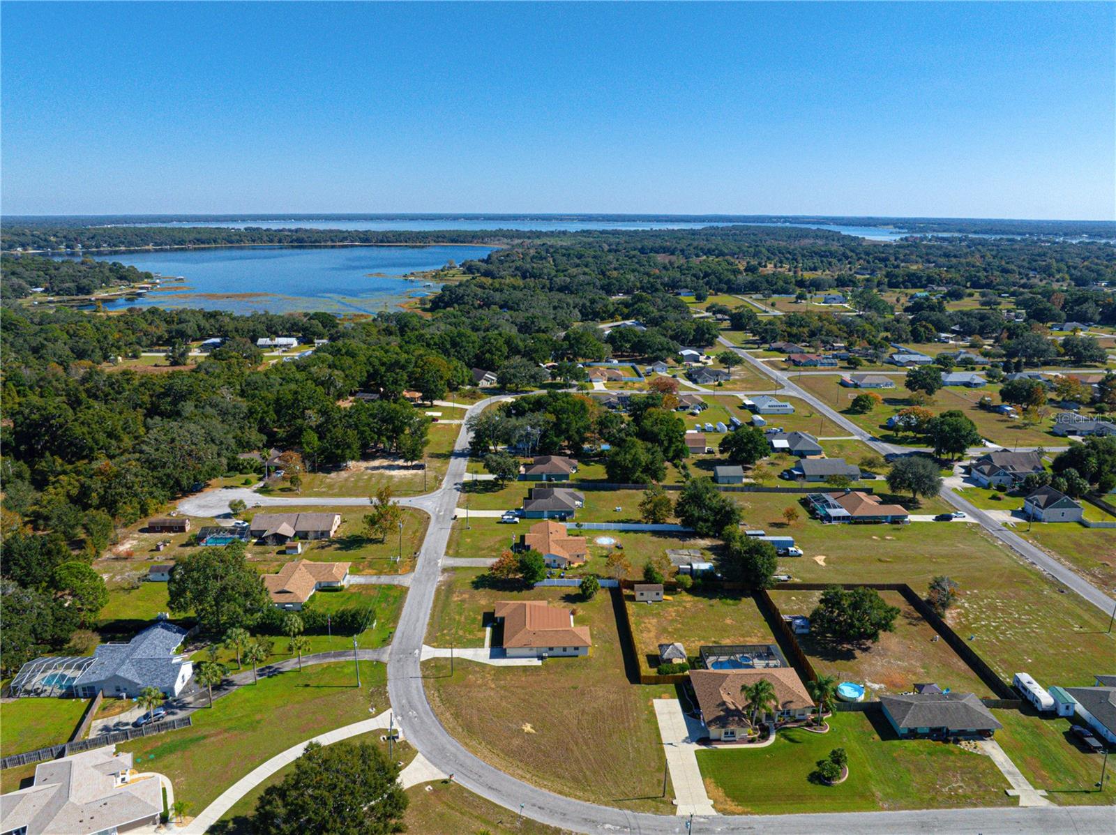 EDGEWATER ESTATE - Residential