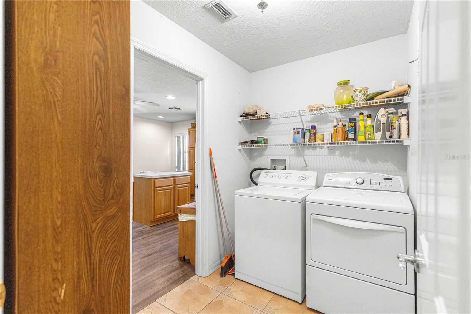 EDGEWATER ESTATE - Residential